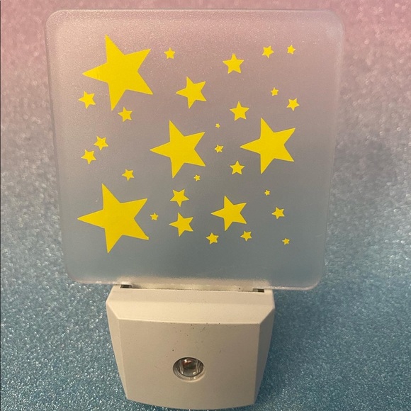 Nightlights - Picture 4 of 5